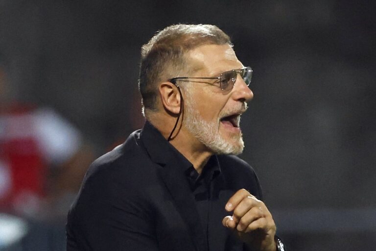 Slaven Bilić tokom utakmice hrvatske fudbalske reprezentacije
