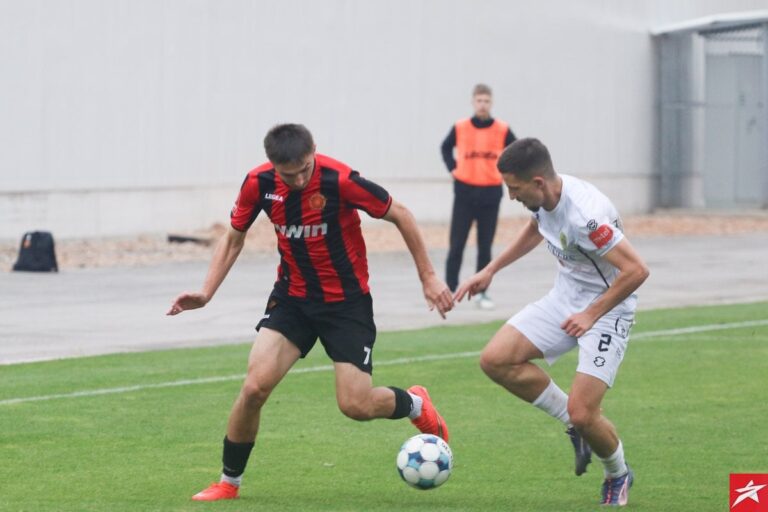 Detalj utakmice Slobode i Stupčanice na stadionu Tušanj