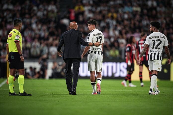 Kerim Alajbegović na treningu Juventusa pred gostovanje Genoi Kerim Alajbegović na treningu Juventusa pred gostovanje Genoi