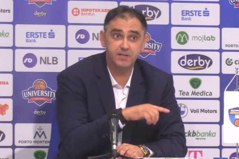 Shawn Pipes u dresu Bosne tokom utakmice protiv Studentskog centra u Podgorici