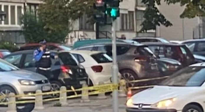 Tučnjava na Grbavici: Jedna osoba povrijeđena, policija istražuje incident - Facebook Policija osigurava mjesto tučnjave na Grbavici u Sarajevu