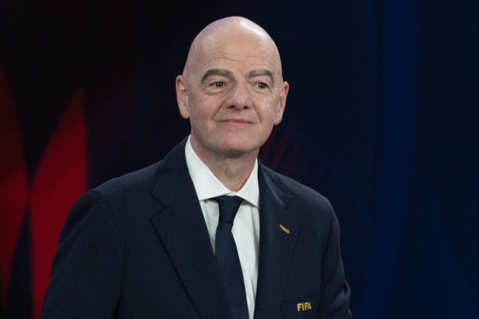 Gianni Infantino i Sheikh Salman bin Ibrahim Al Khalifa na kongresu AFC-a u Tokiju